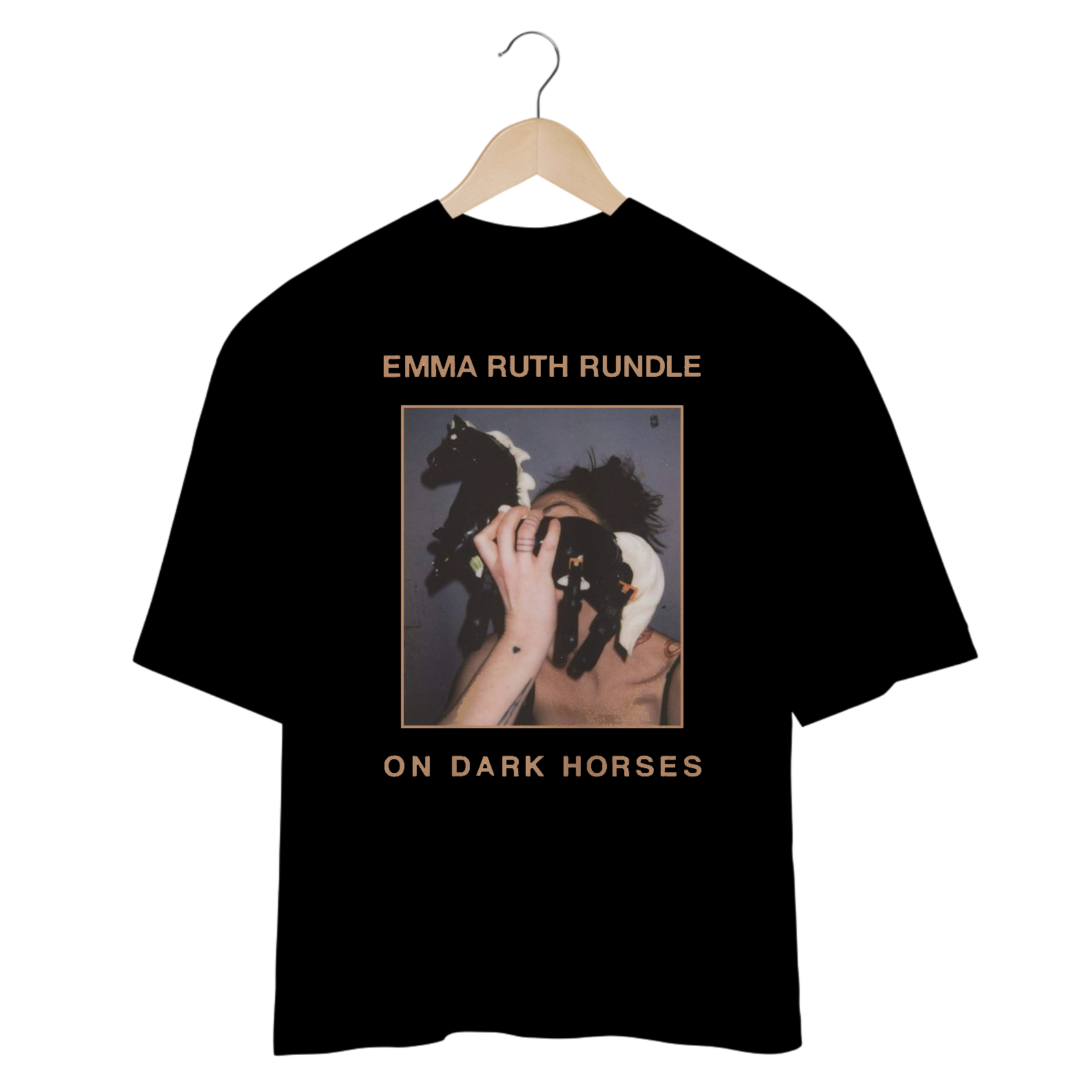 Camiseta Oversized Emma Ruth Rundle Horses White Mind The Gap Co.