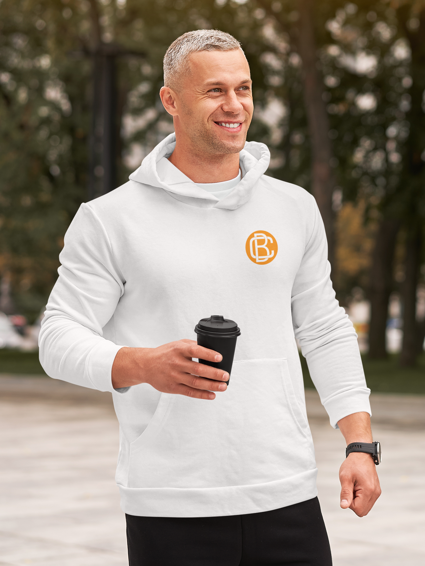 Moletom branco sem zíper Logo Oficial Camarada Boris ( Laranja )