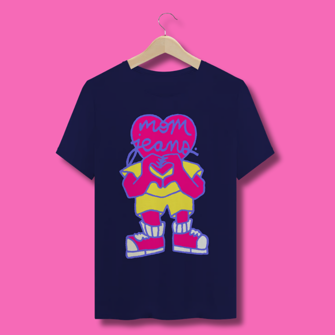 Camiseta mom jeans. - heart (lighter)