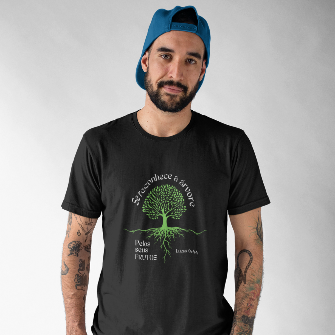 Camiseta Espírita Reconhece a Árvore pelos Frutos