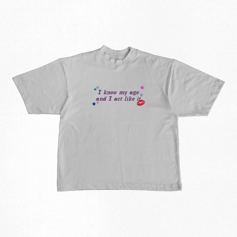 Camiseta Oversized | all‐american b**** - Olivia Rodrigo