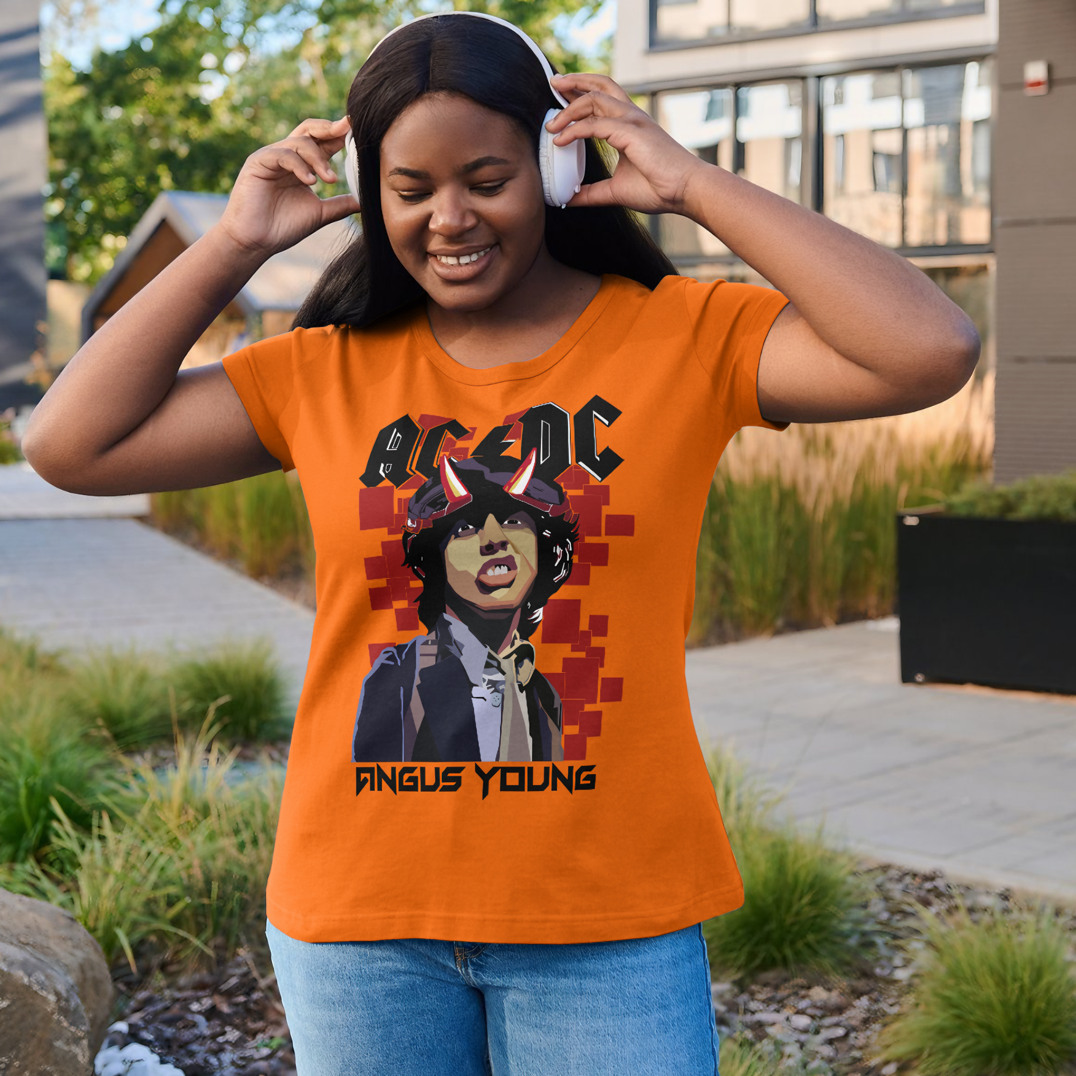 T-shirt Feminino AC/DC Angus Young