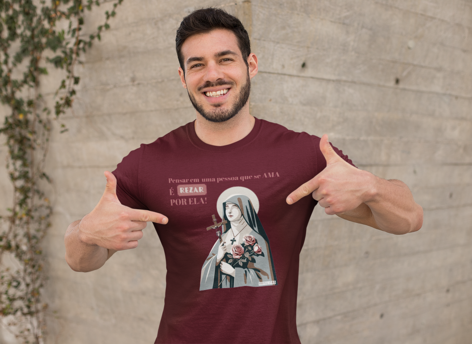 T-Shirt Unissex Humilitas Cloth: Santa Terezinha | Coleção Santidade nas Ruas