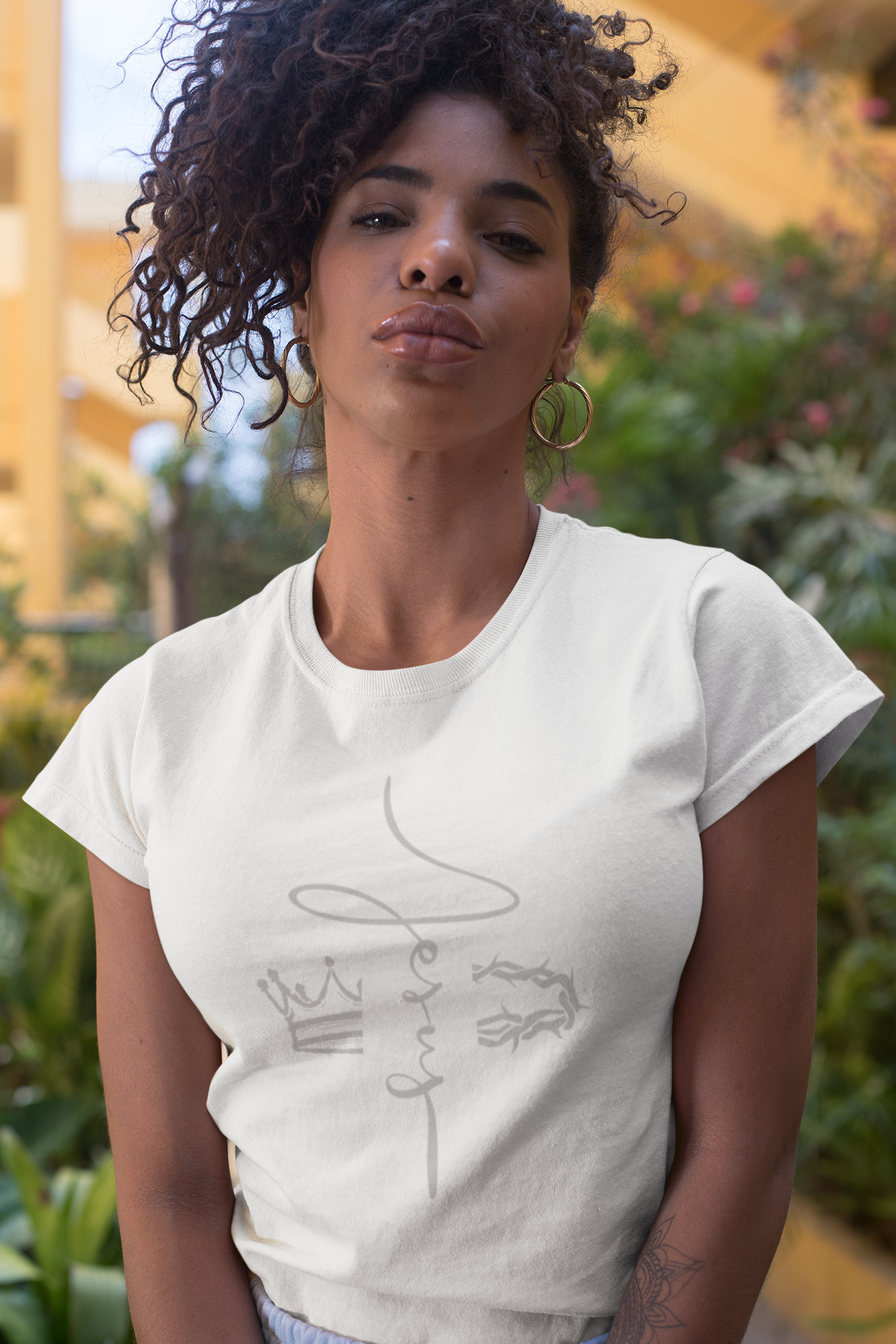 Camiseta Baby Long Stare Jesus Vem