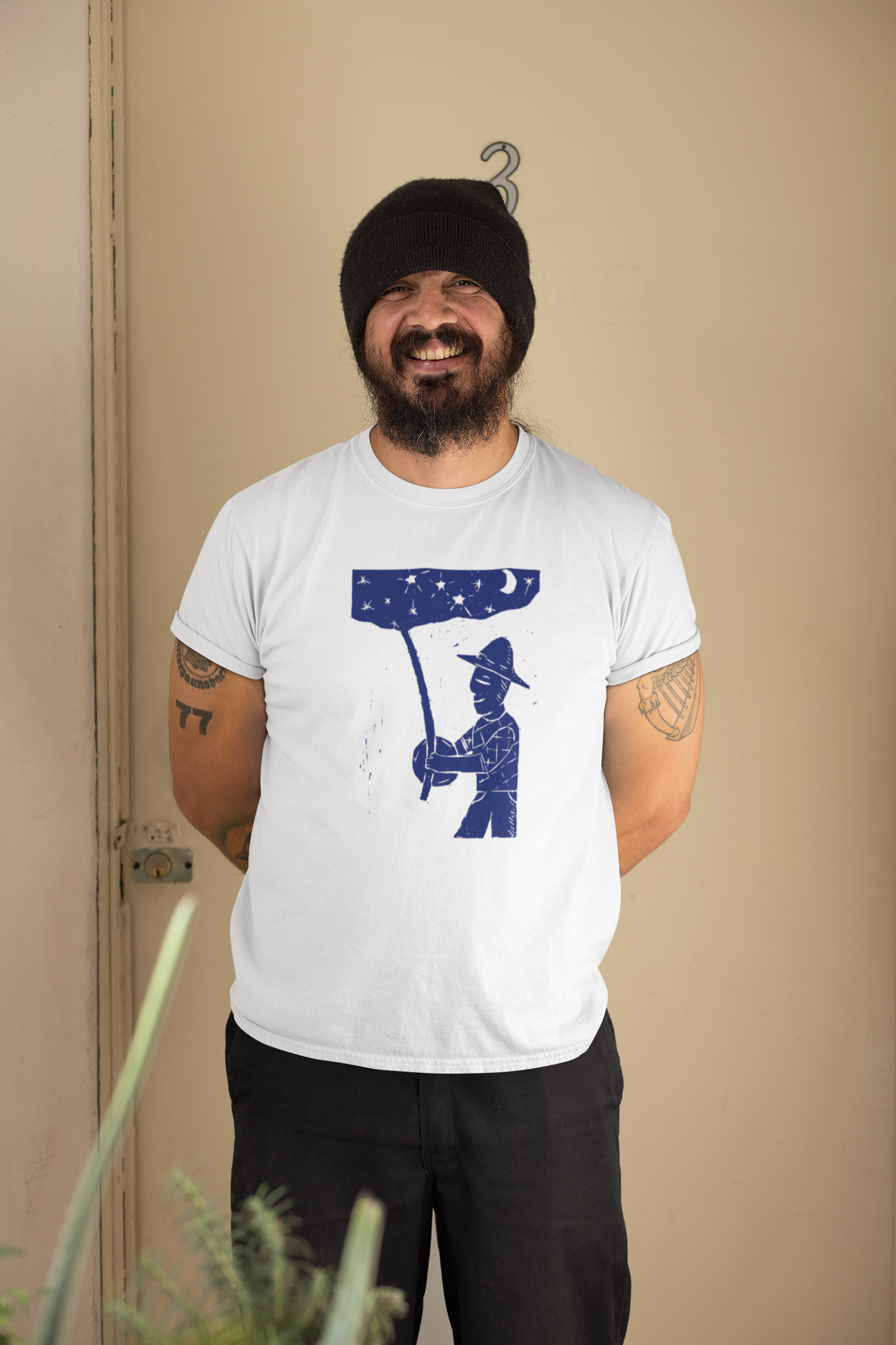 Camiseta - No céu tem três estrelas (OFF)