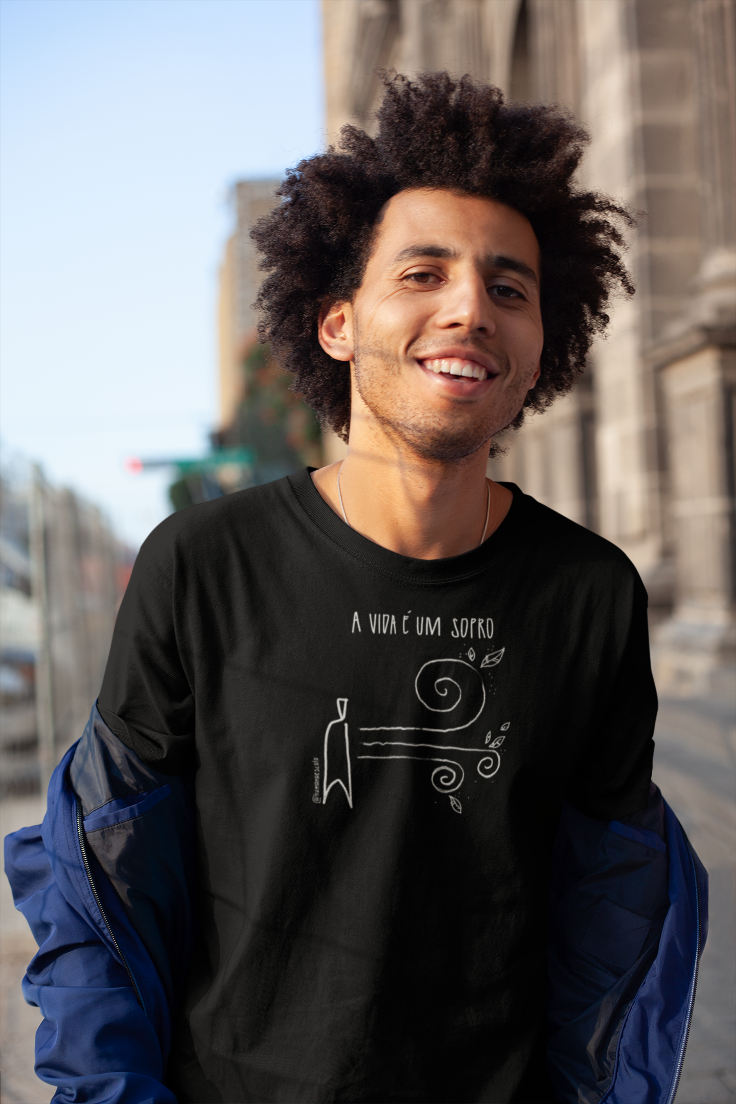 Camiseta Unissex Preta - A vida é um sopro