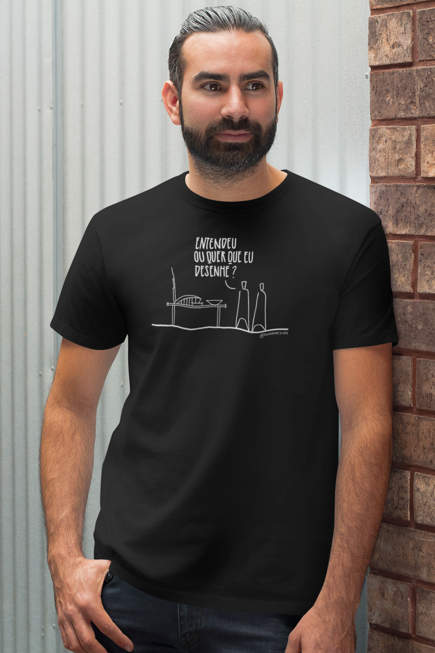 Camiseta Unissex Preta - Quer que eu desenhe?