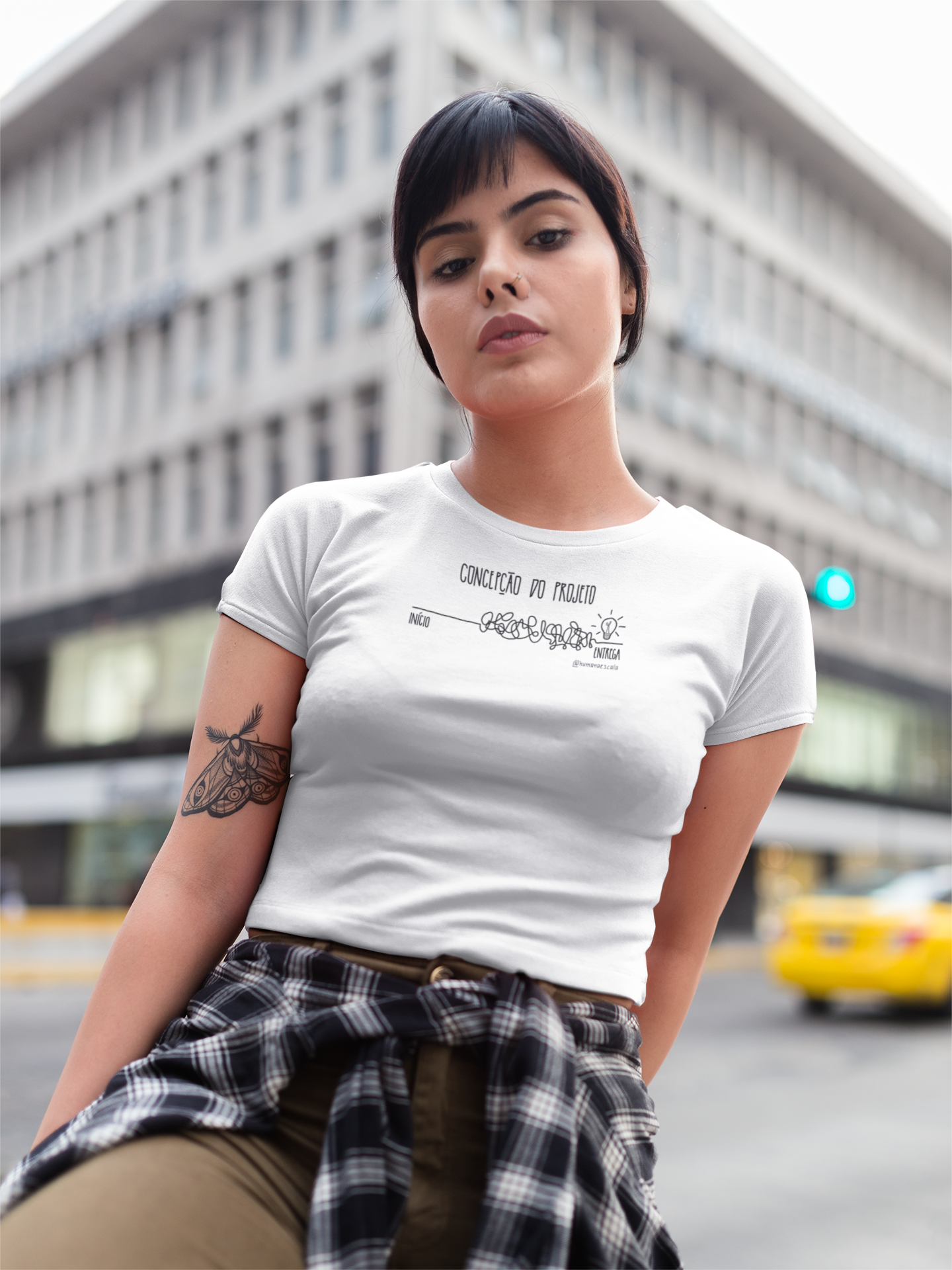 Camiseta Feminina Branca - Concepção do Projeto