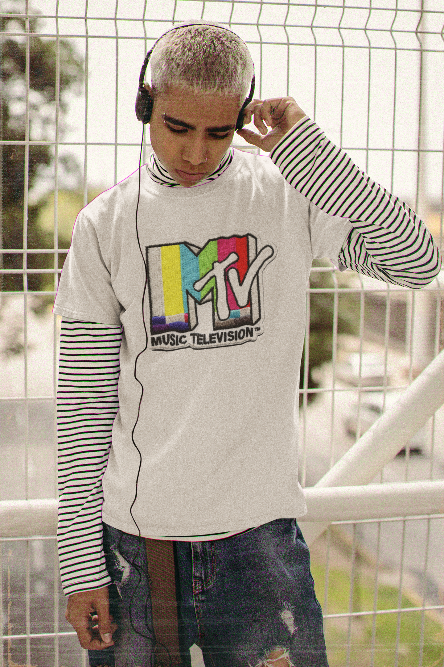 MTV MUSIC TELEVISION BORDADO