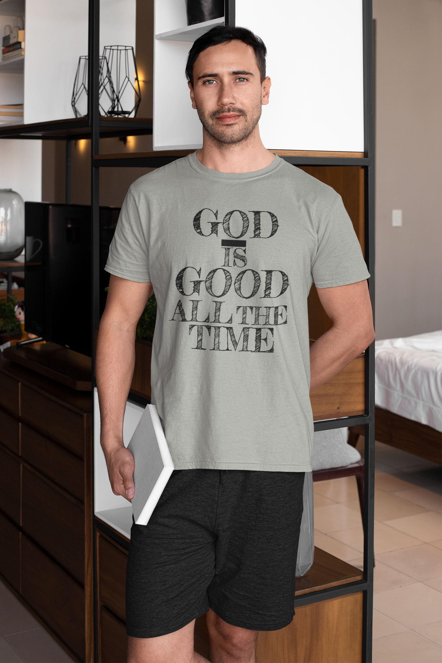 Camiseta God is Good Preta